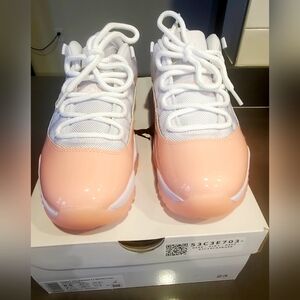 Women's Air Jordan 11 Retro Sneakers